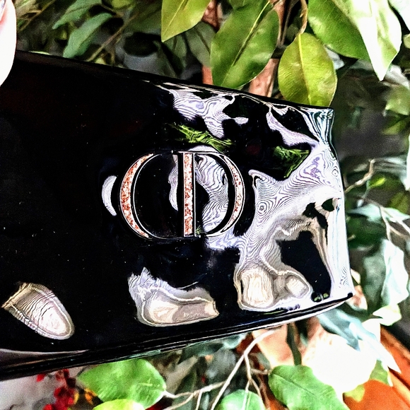 EUC Christian Dior Montaigne Patent Leather Clutch Black/Gold Glitter OS - Picture 2 of 5